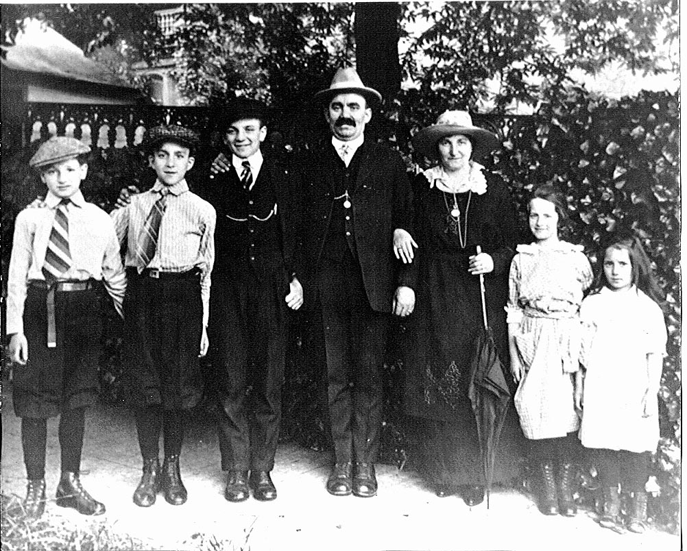 Feves Family
                          1920